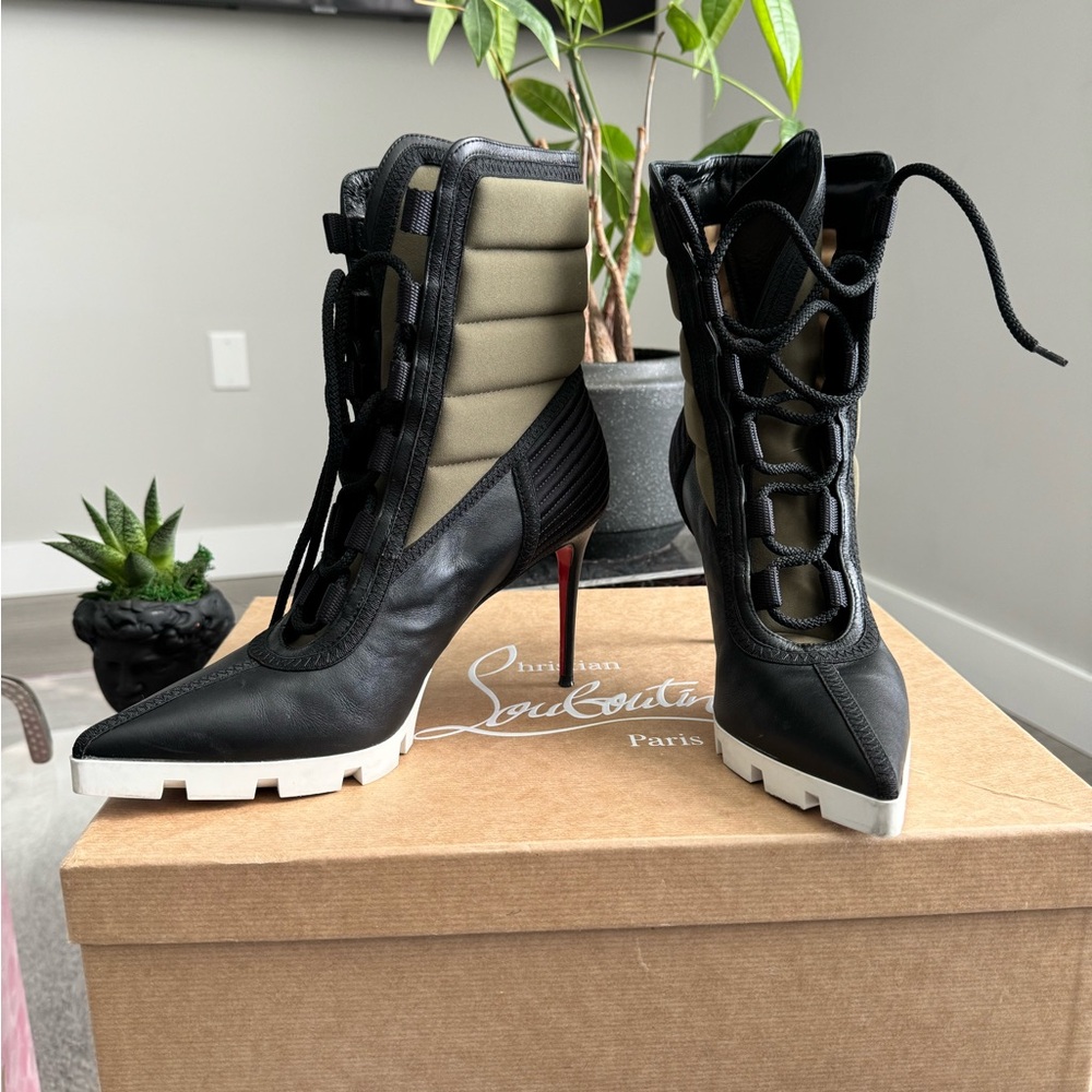 Christian Louboutin boots worn  once - Picture 5 of 8